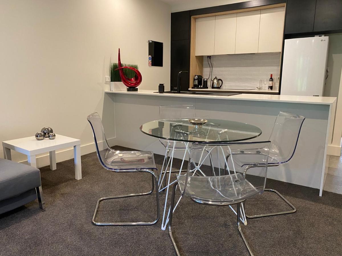 The Gallery Luxe 1 Bedroom Executive Apartment In The Heart Of Braddon Wine Secure Parking Wifi Canberra Extérieur photo