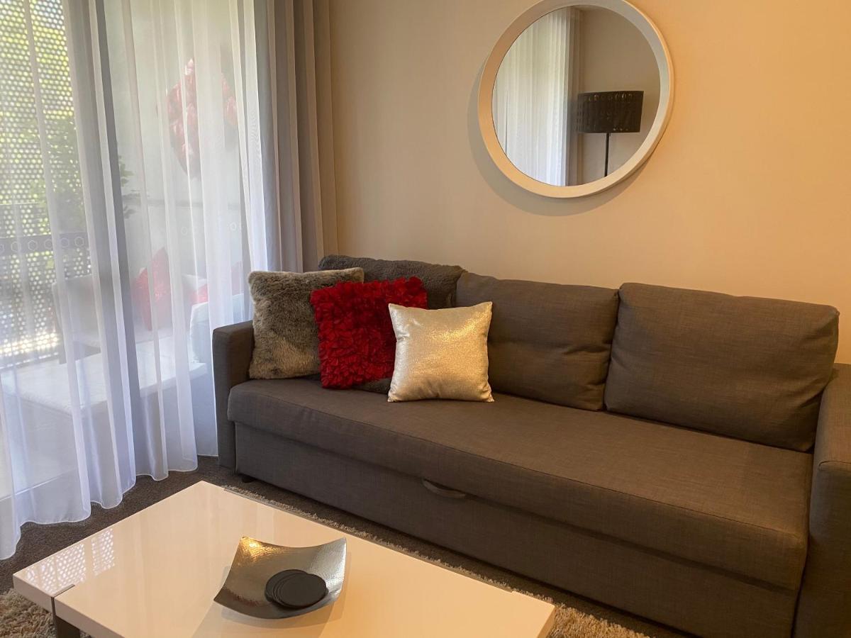 The Gallery Luxe 1 Bedroom Executive Apartment In The Heart Of Braddon Wine Secure Parking Wifi Canberra Extérieur photo