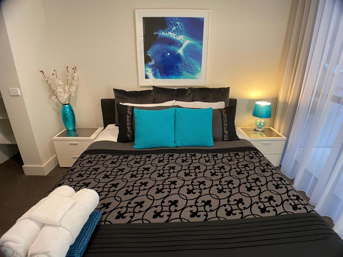 The Gallery Luxe 1 Bedroom Executive Apartment In The Heart Of Braddon Wine Secure Parking Wifi Canberra Extérieur photo